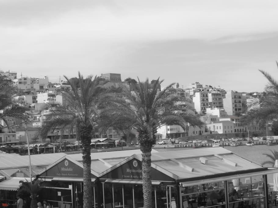 סיטייה Seashell Apartment Sea View, Castle View 200Metres From The Beach מראה חיצוני תמונה