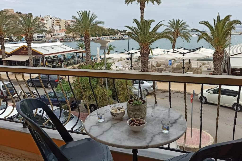 סיטייה Seashell Apartment Sea View, Castle View 200Metres From The Beach מראה חיצוני תמונה