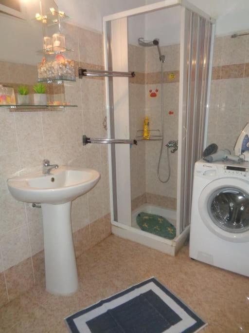 סיטייה Seashell Apartment Sea View, Castle View 200Metres From The Beach מראה חיצוני תמונה